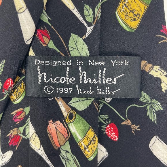 Nicole Miller Silk Tie Champagne Strawberries Roses 4" 100% Silk Vintage 1997 - Picture 4 of 5